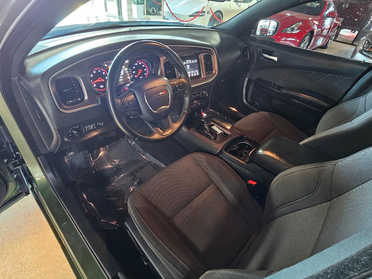 Dodge Charger SXT RWD 2019