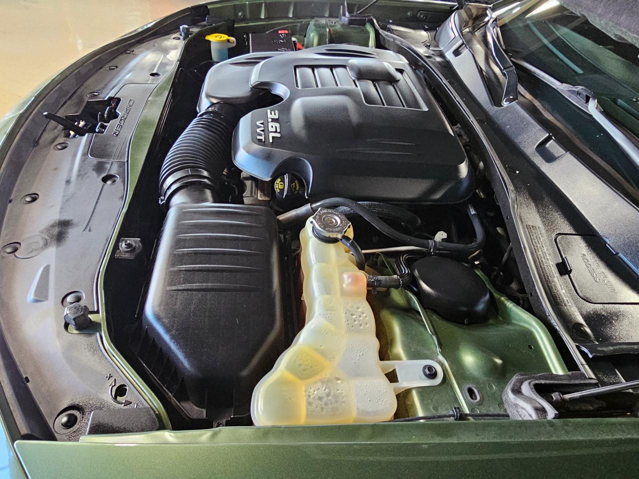 Dodge Charger SXT RWD 2019