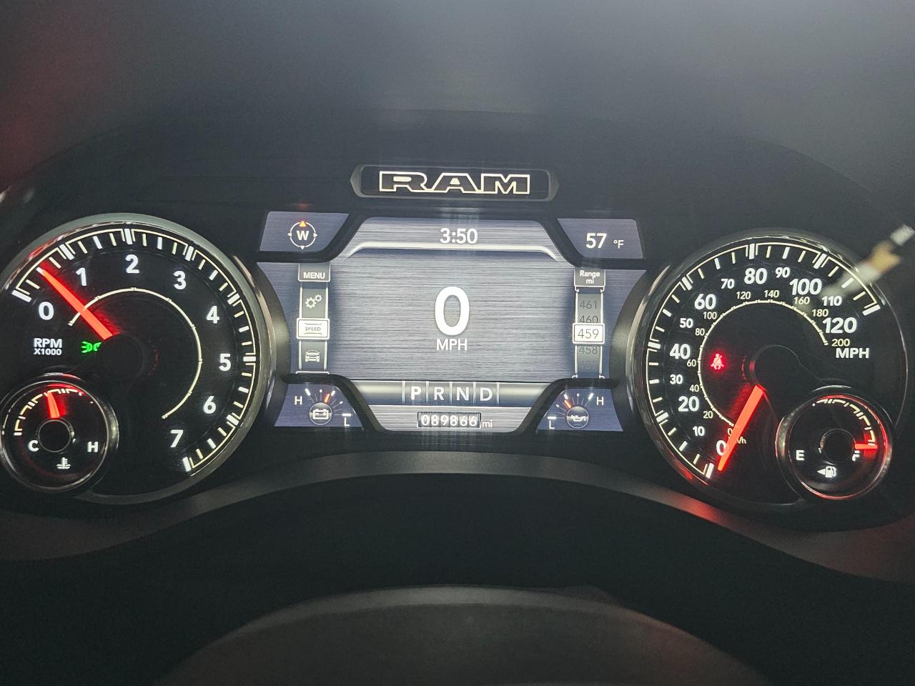 RAM 1500 Laramie 4x4 Crew Cab 5'7" Box 2019