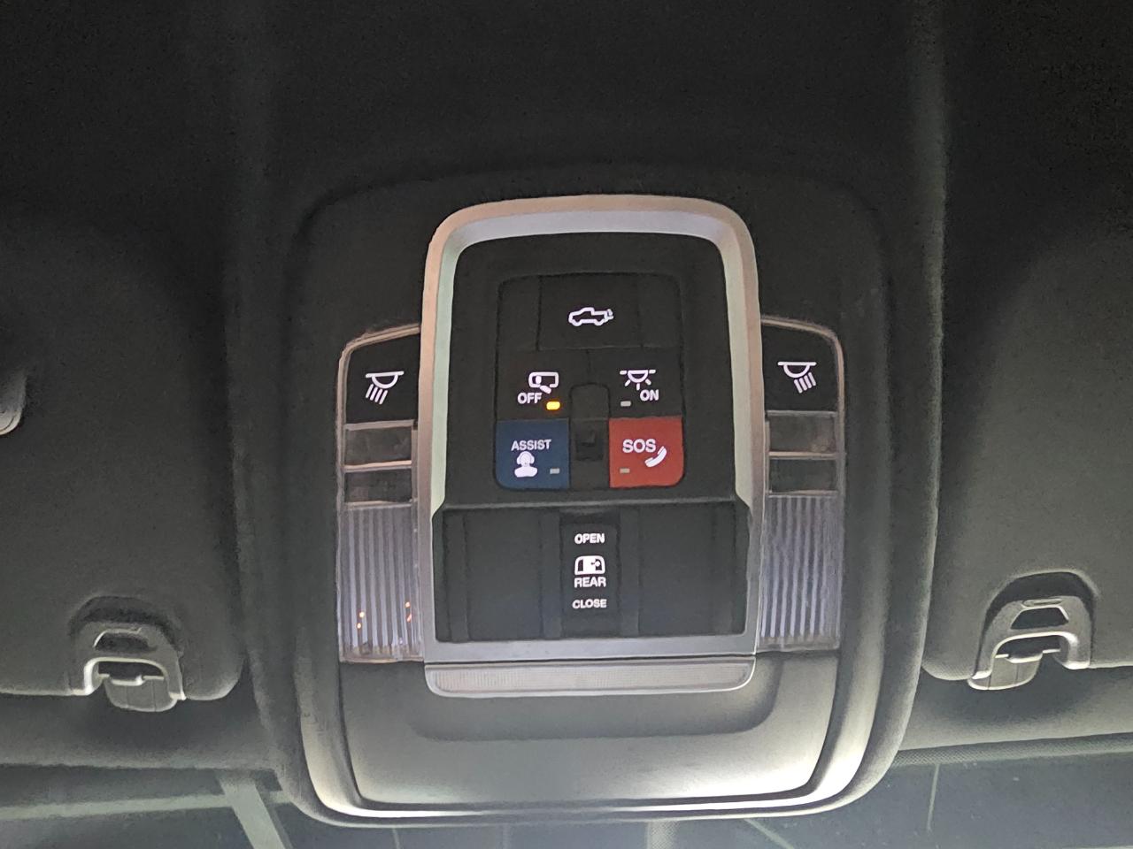 RAM 1500 Laramie 4x4 Crew Cab 5'7" Box 2019