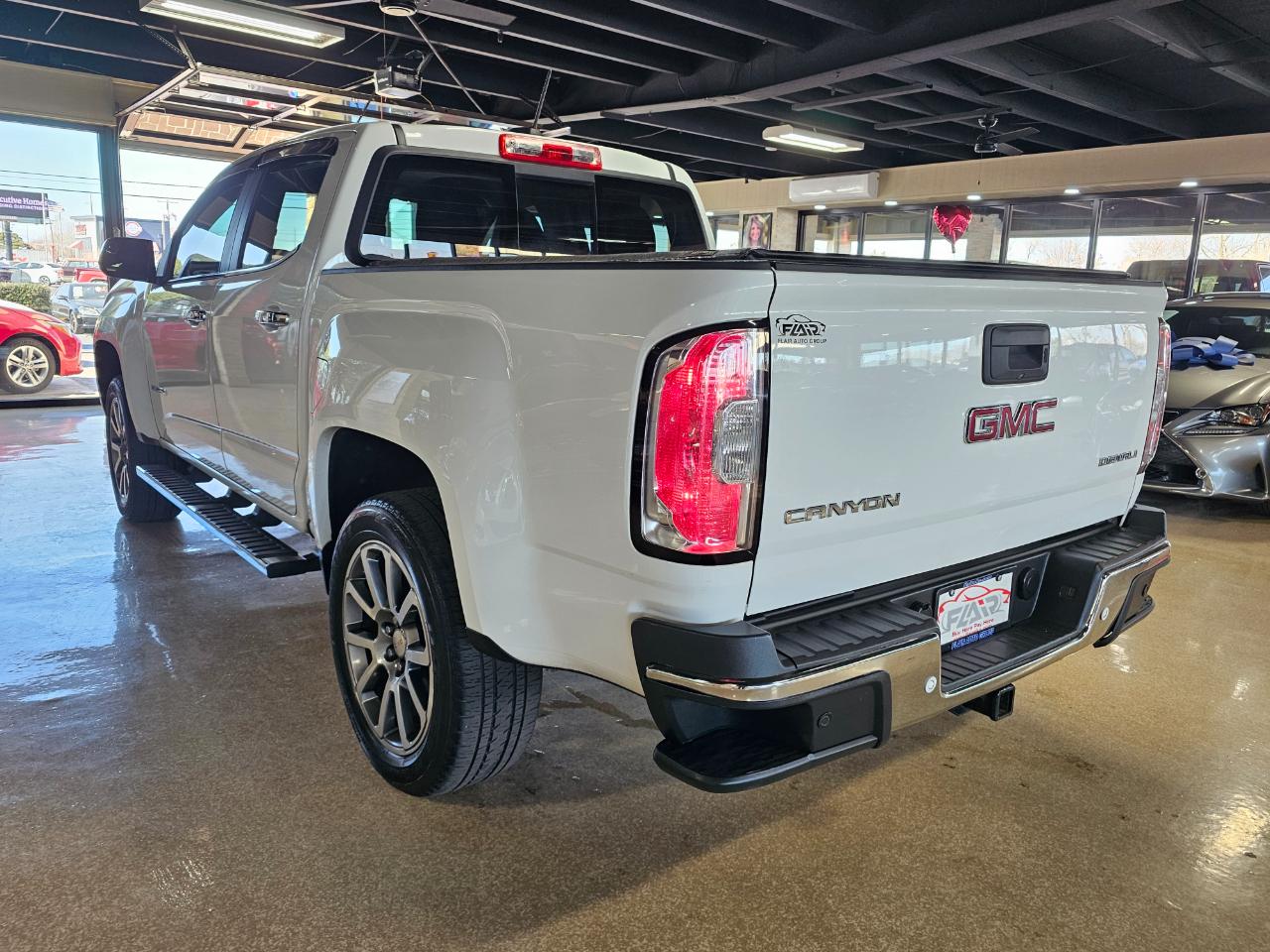 GMC Canyon 4WD Crew Cab 128.3" Denali 2019