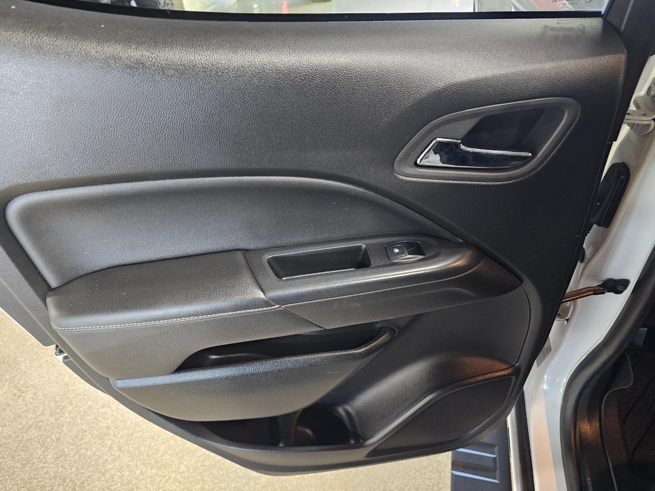 GMC Canyon 4WD Crew Cab 128.3" Denali 2019