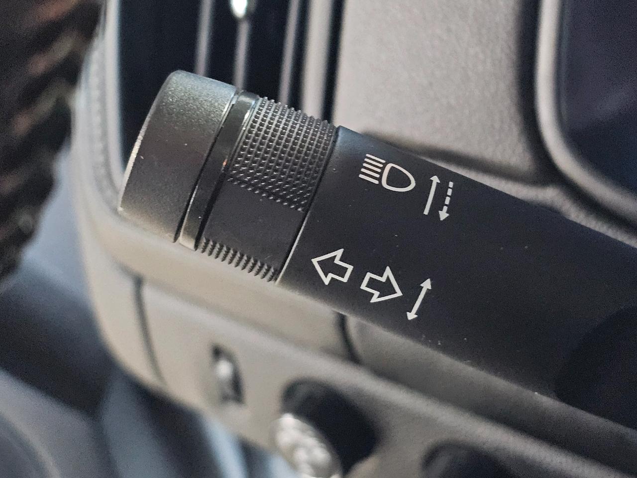 GMC Canyon 4WD Crew Cab 128.3" Denali 2019