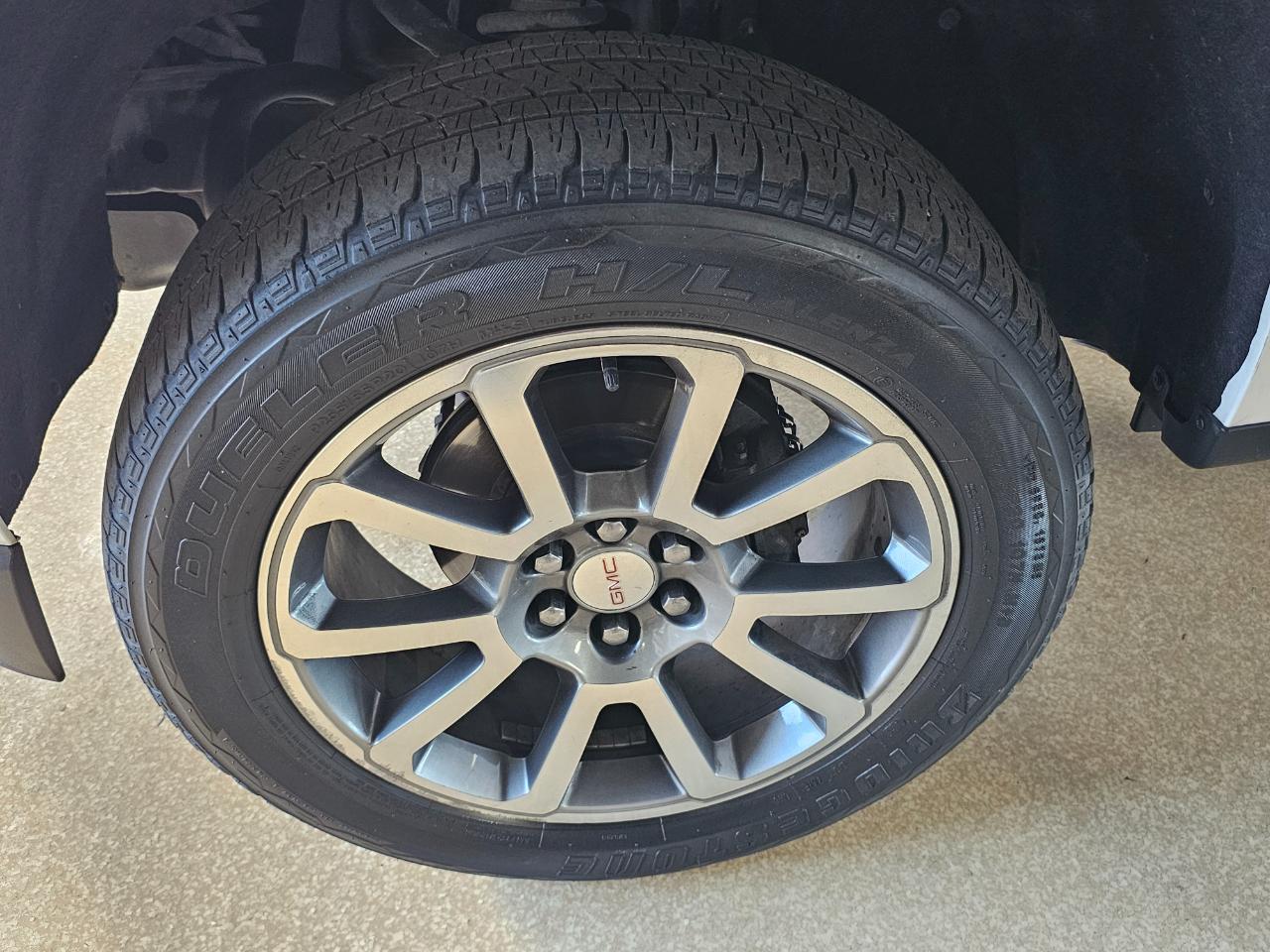 GMC Canyon 4WD Crew Cab 128.3" Denali 2019