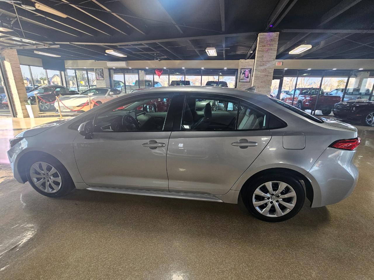 Toyota Corolla LE CVT (Natl) 2023