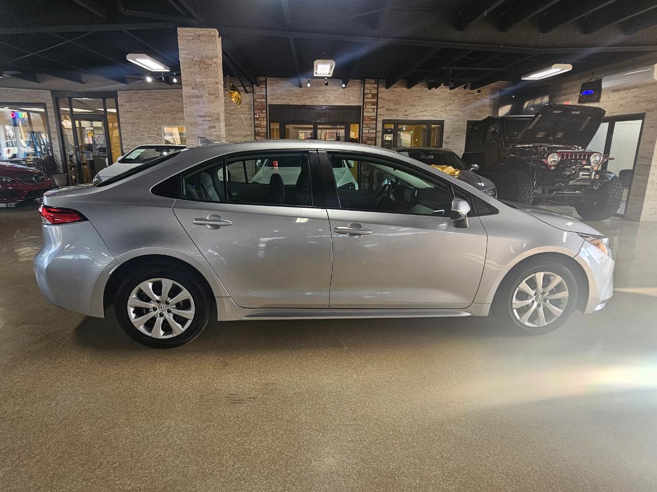 Toyota Corolla LE CVT (Natl) 2023