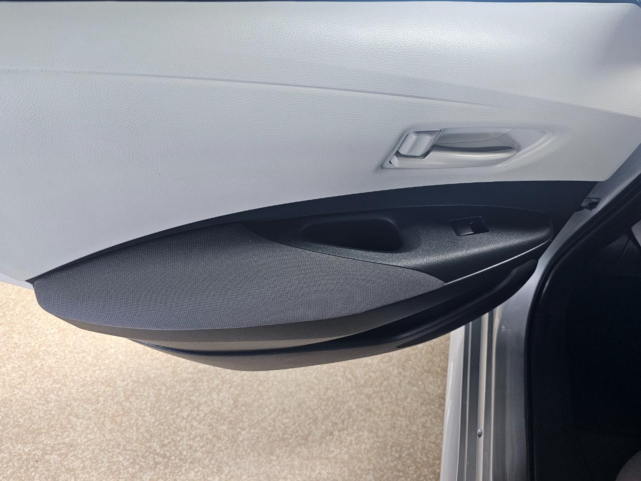 Toyota Corolla LE CVT (Natl) 2023