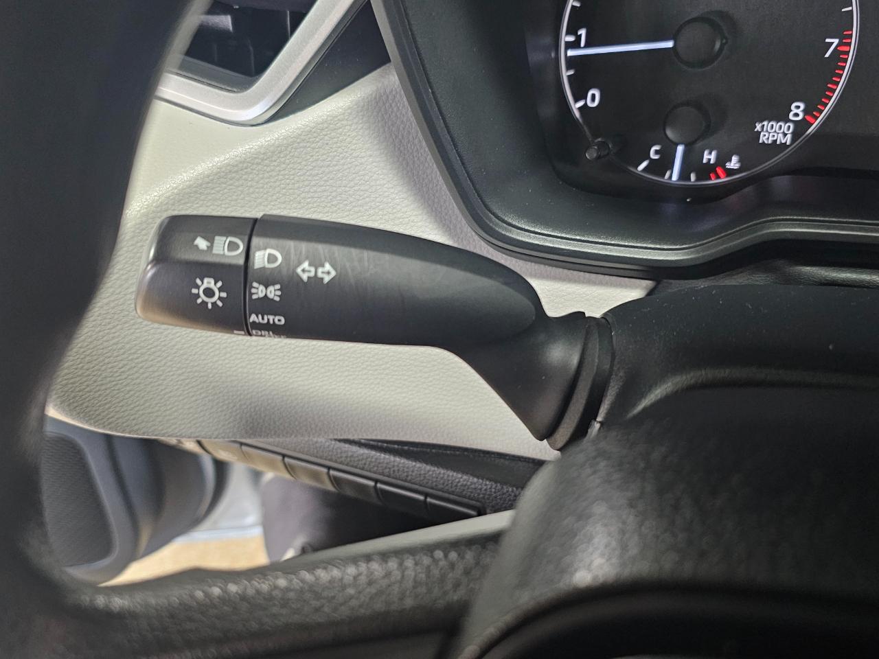 Toyota Corolla LE CVT (Natl) 2023