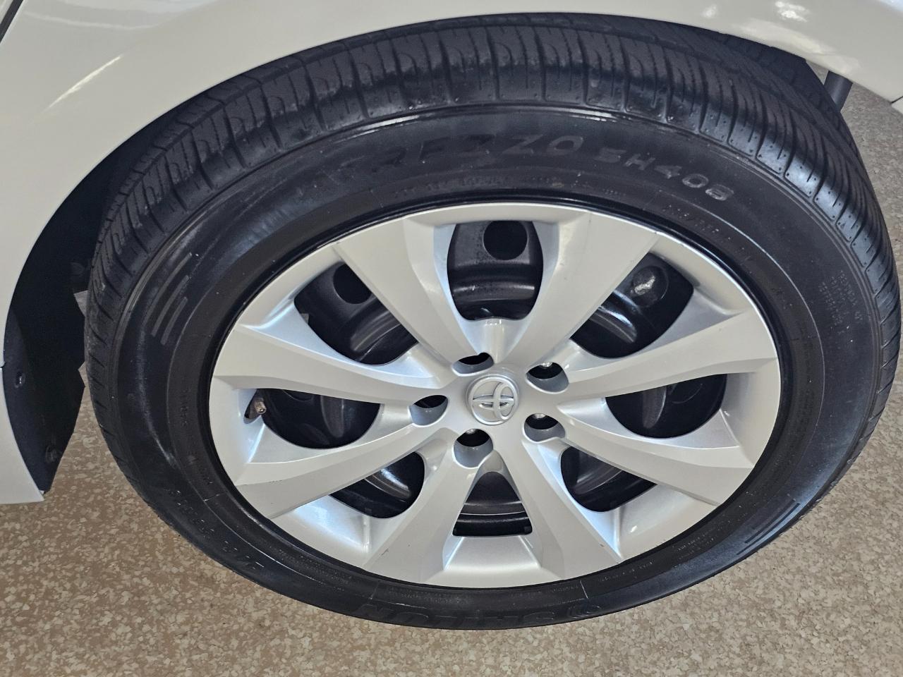 Toyota Corolla LE CVT (Natl) 2023