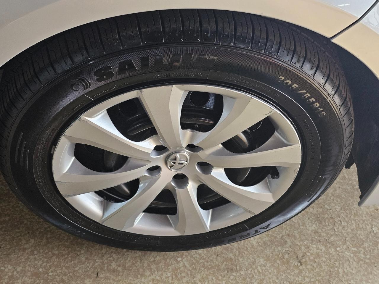 Toyota Corolla LE CVT (Natl) 2023