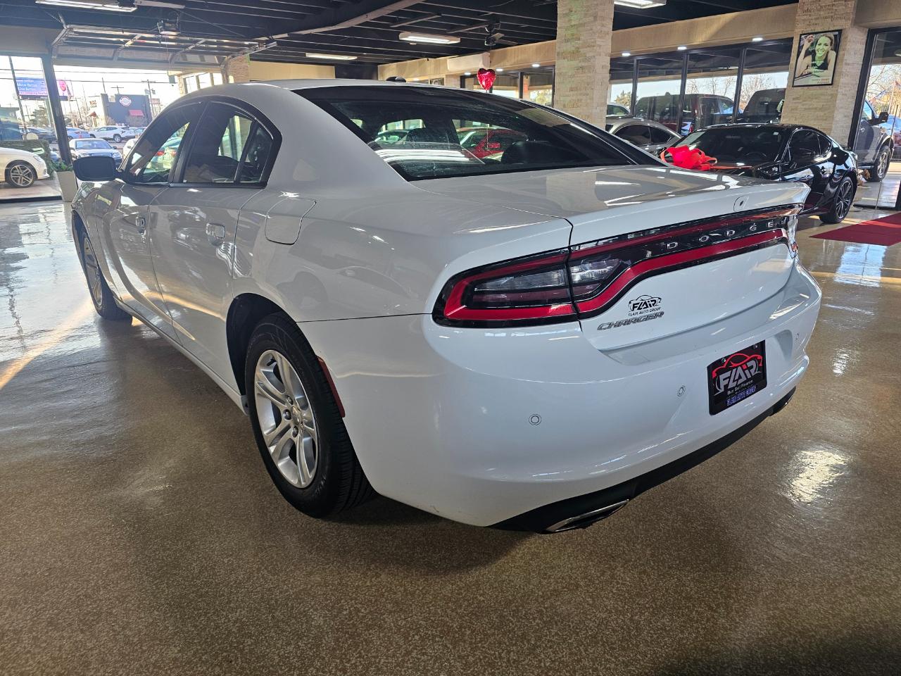 Dodge Charger SXT RWD 2021