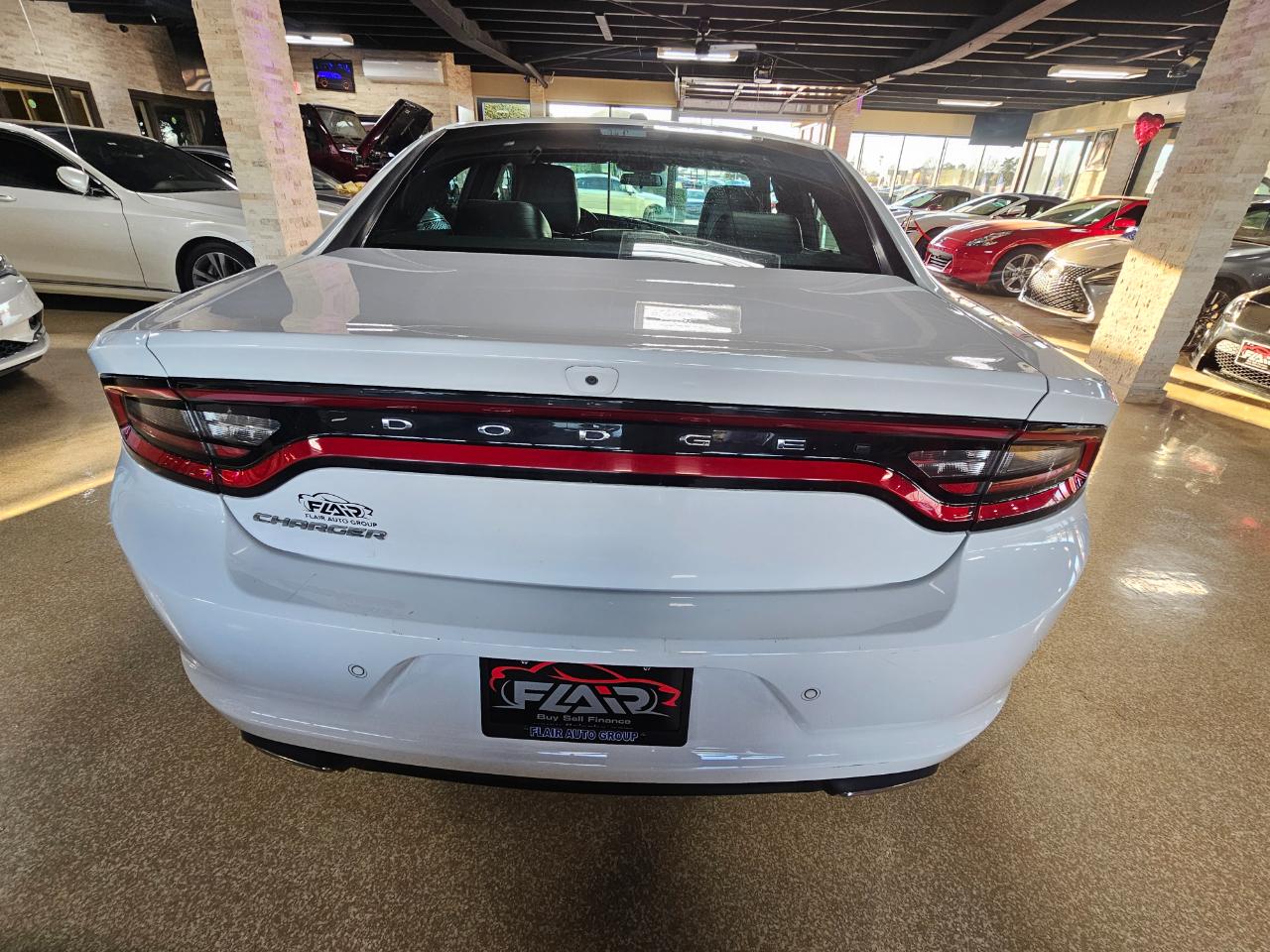 Dodge Charger SXT RWD 2021