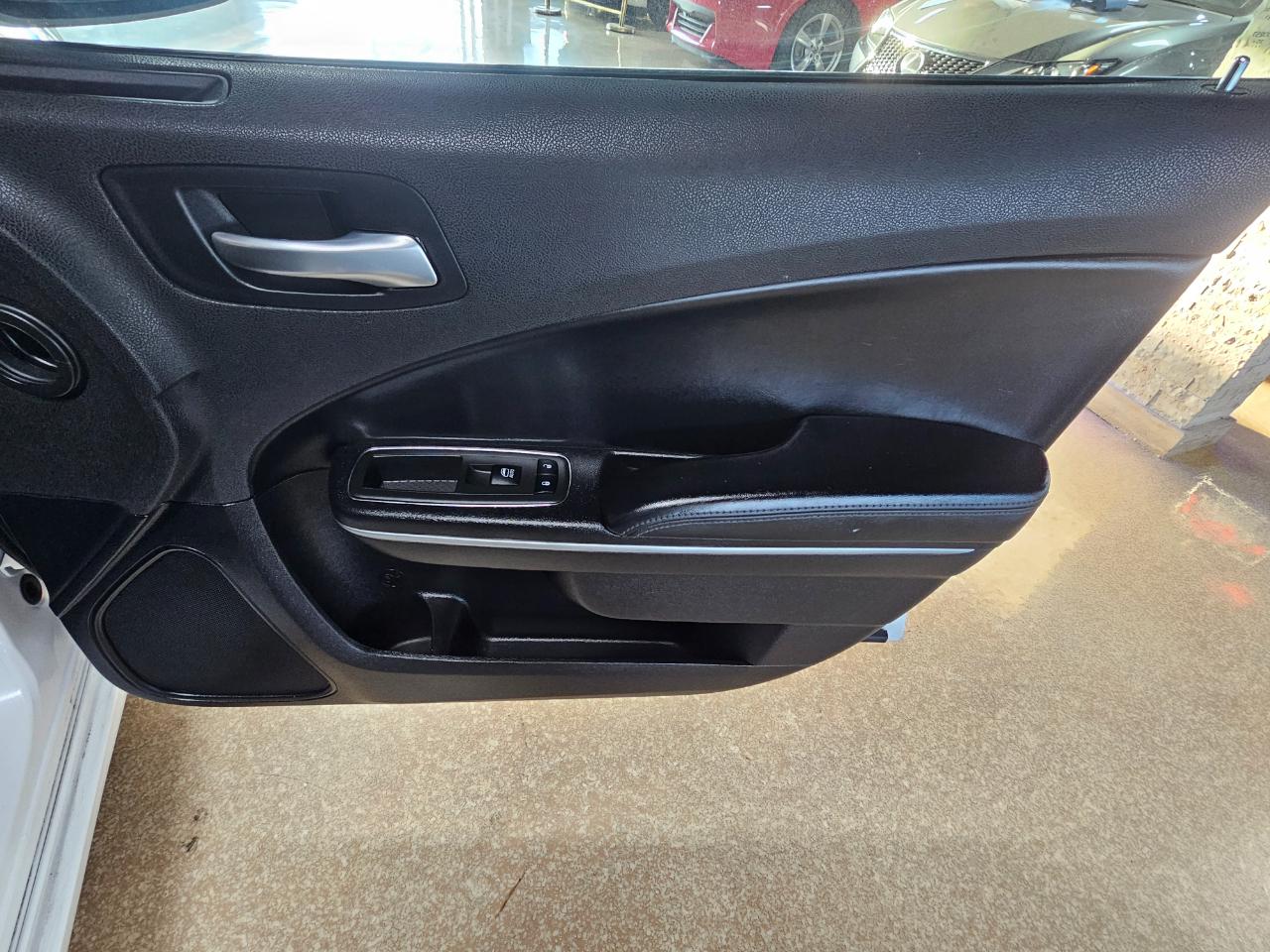 Dodge Charger SXT RWD 2021