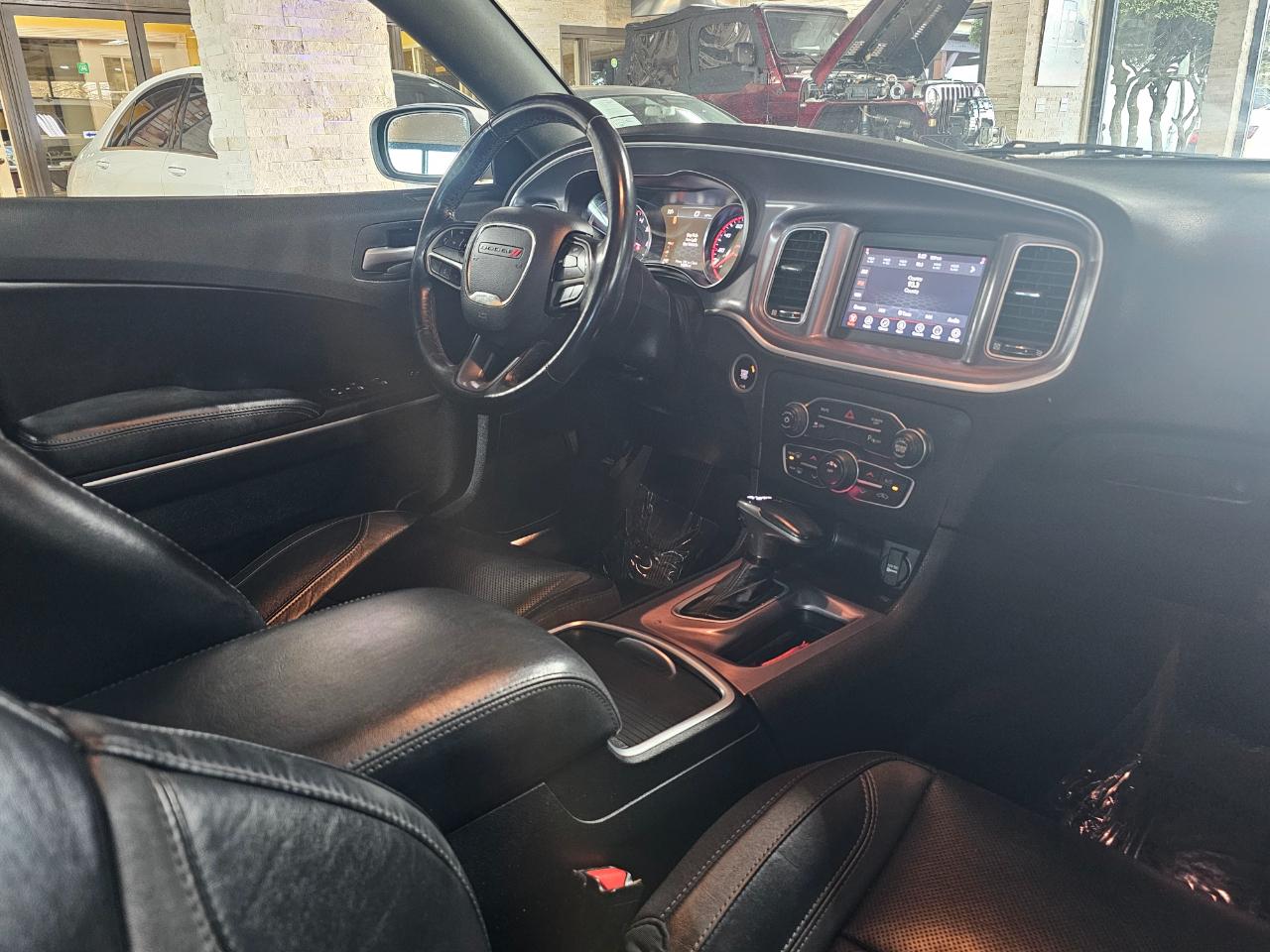 Dodge Charger SXT RWD 2021