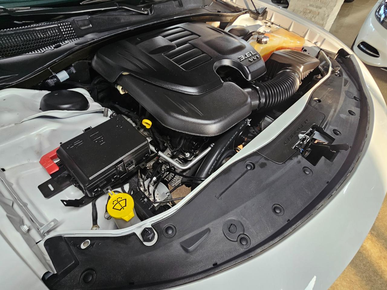 Dodge Charger SXT RWD 2021