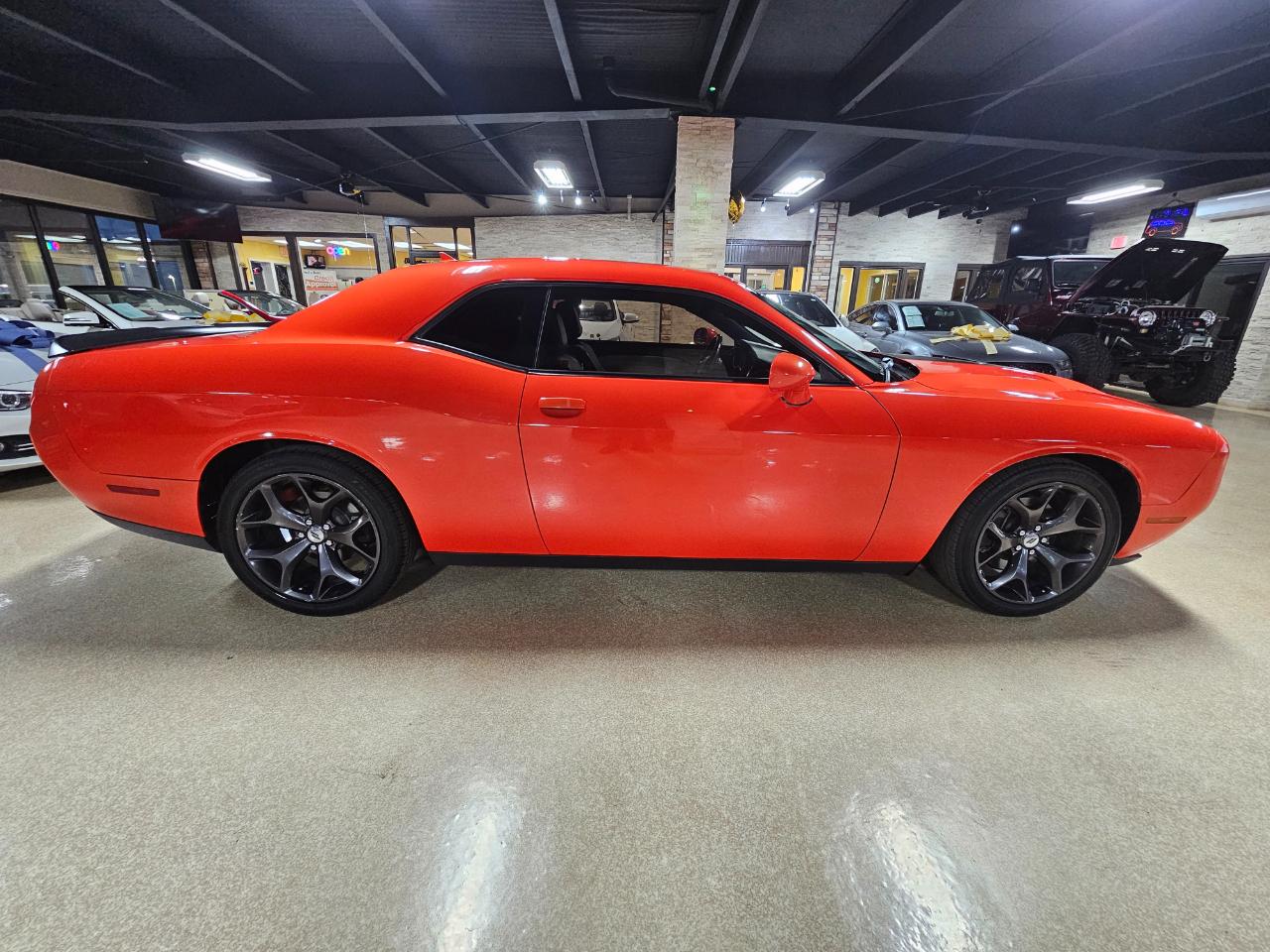 Dodge Challenger SXT Plus Coupe 2017