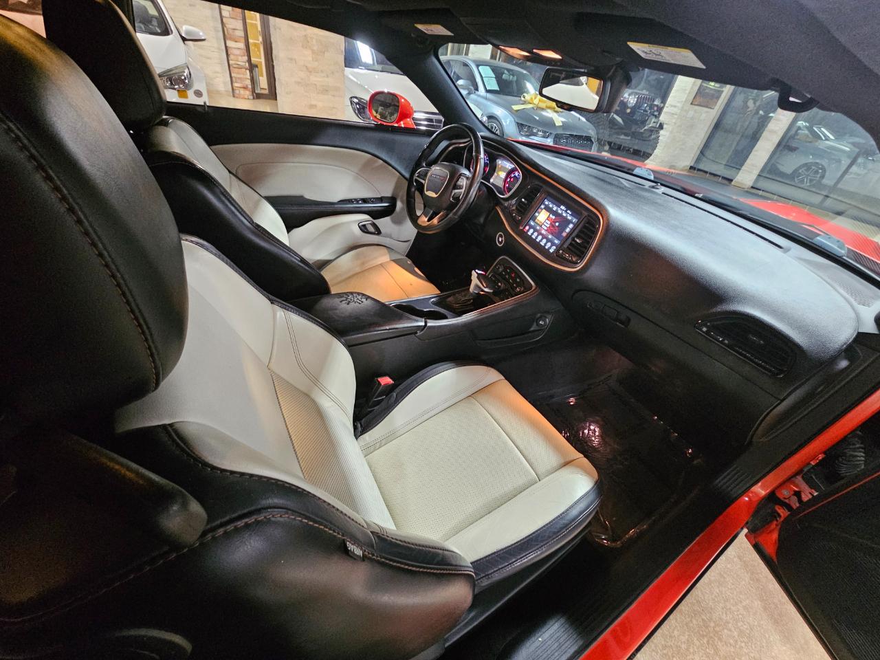 Dodge Challenger SXT Plus Coupe 2017