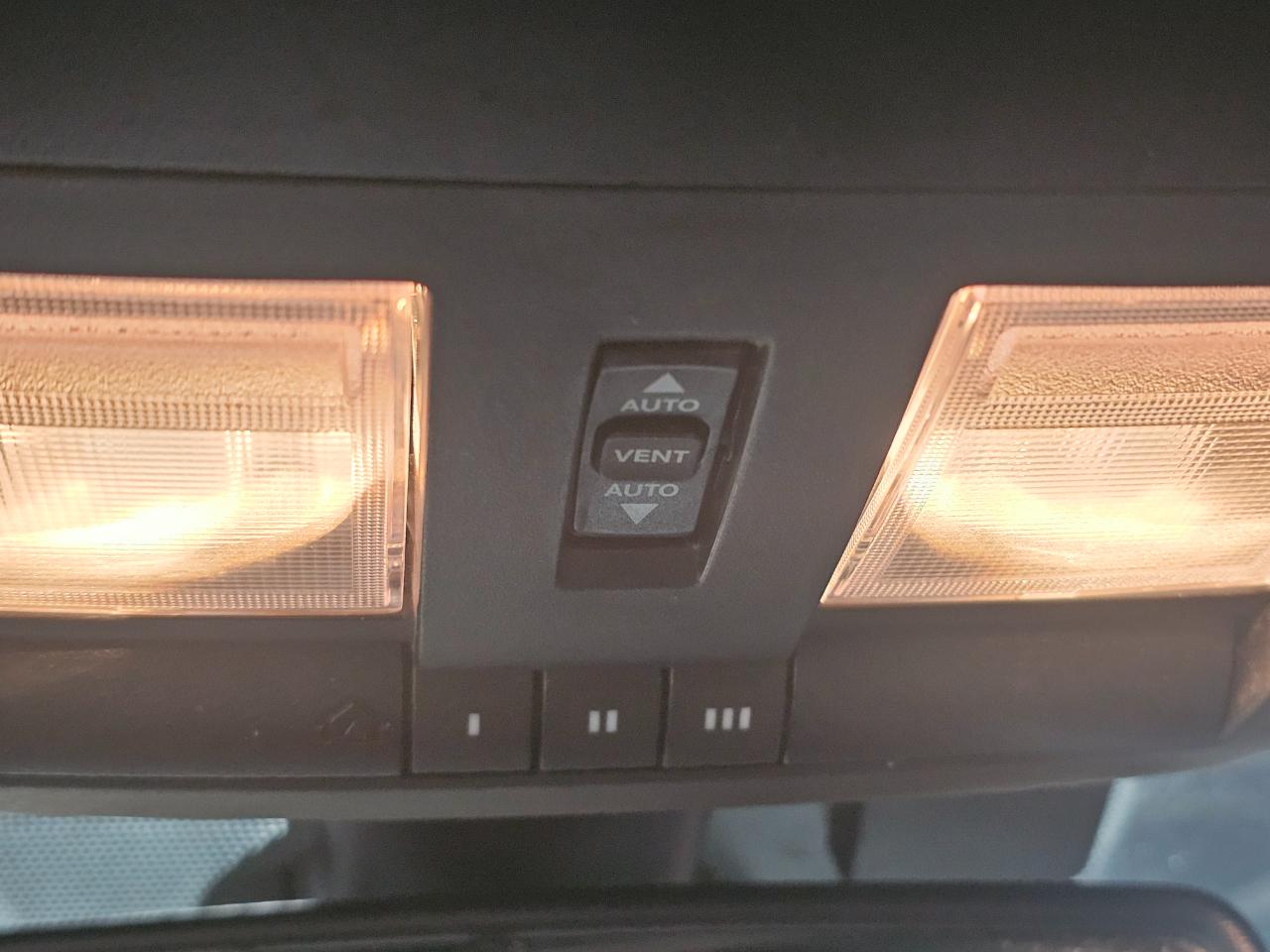 Dodge Challenger SXT Plus Coupe 2017