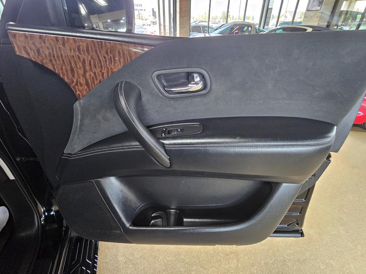 Nissan Armada 4x4 SV 2019