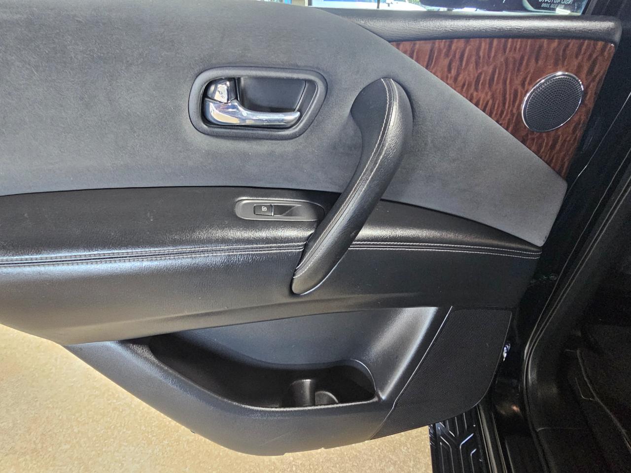 Nissan Armada 4x4 SV 2019