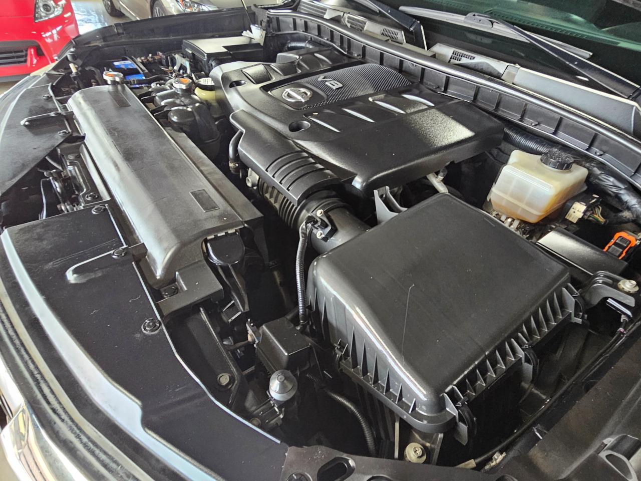 Nissan Armada 4x4 SV 2019