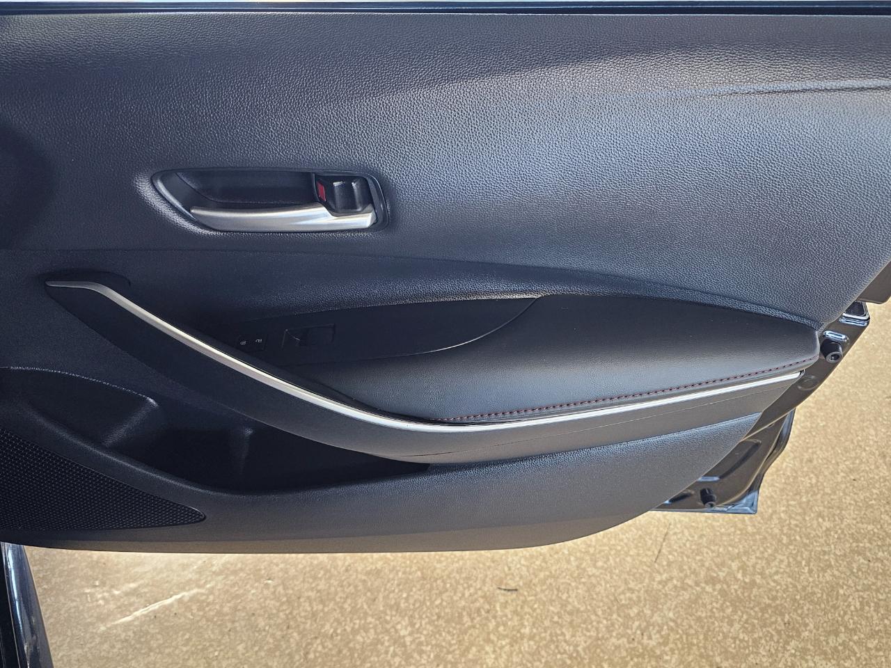 Toyota Corolla SE CVT (Natl) 2024