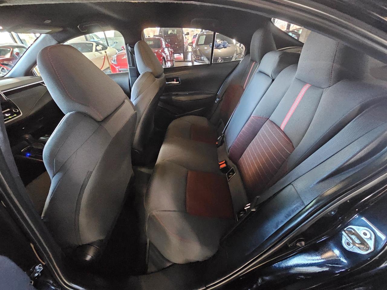 Toyota Corolla SE CVT (Natl) 2024