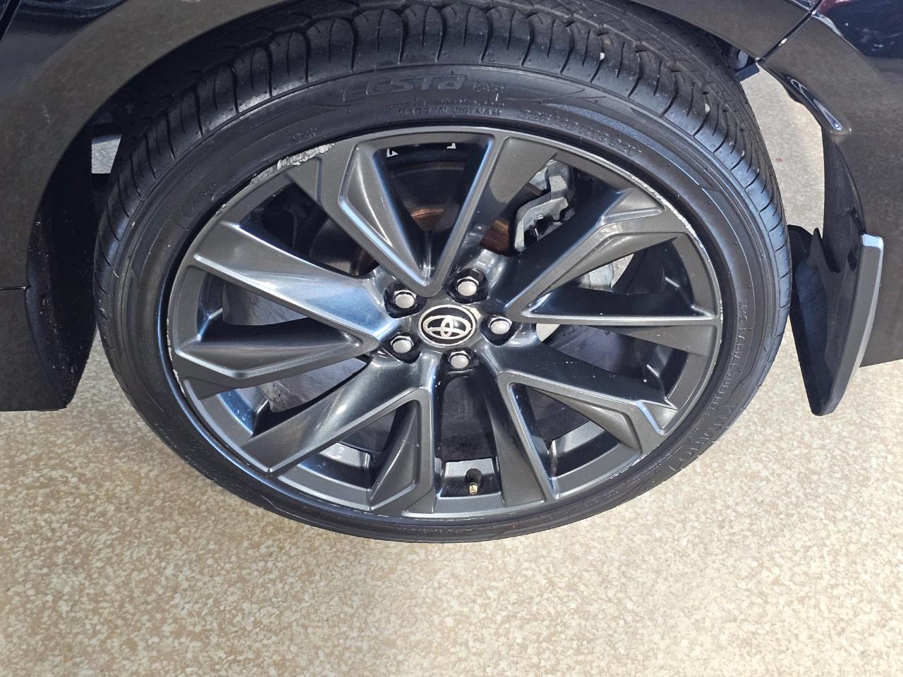 Toyota Corolla SE CVT (Natl) 2024