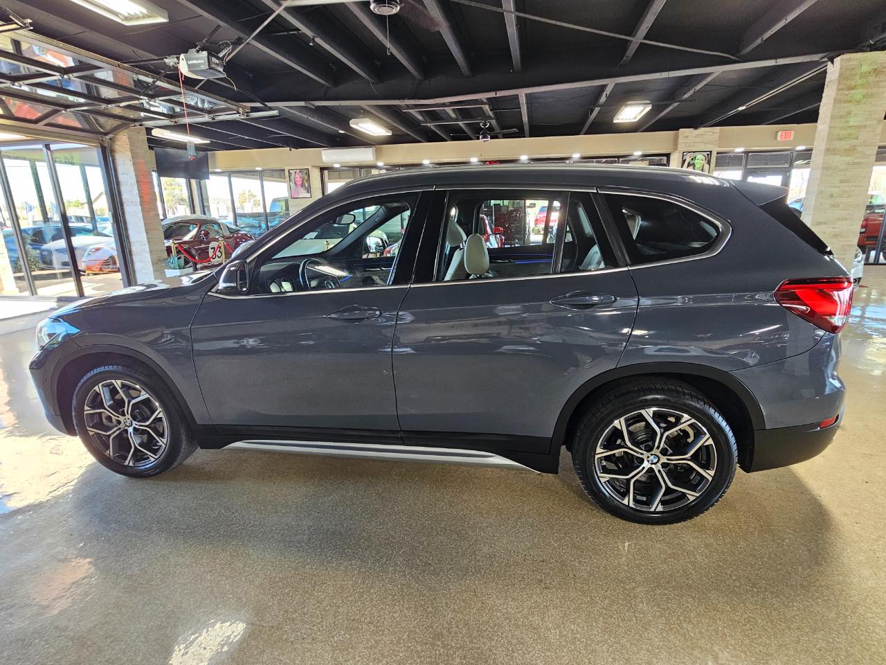 BMW X1 xDrive28i Sports Activity Vehicle 2021