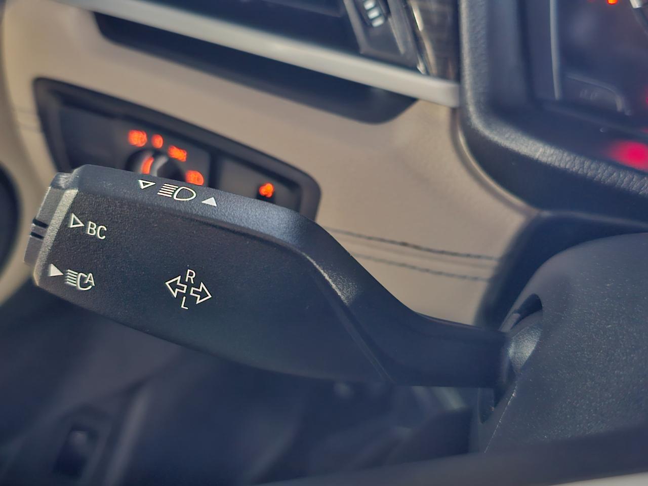 BMW X1 xDrive28i Sports Activity Vehicle 2021