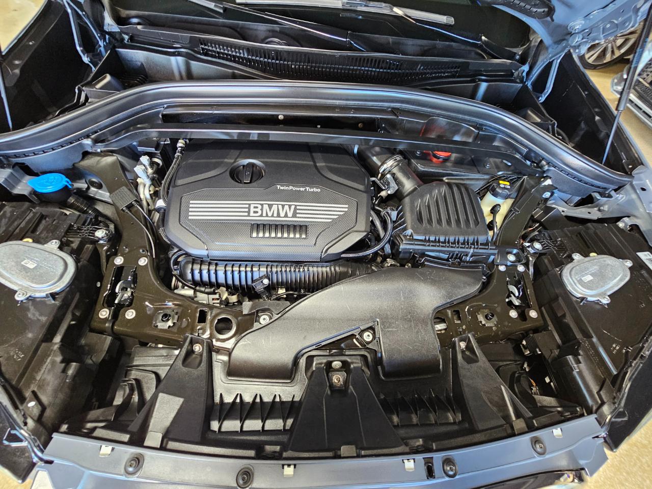 BMW X1 xDrive28i Sports Activity Vehicle 2021