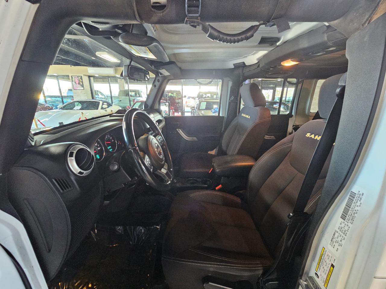 Jeep Wrangler Unlimited 4WD 4dr Sahara 2014