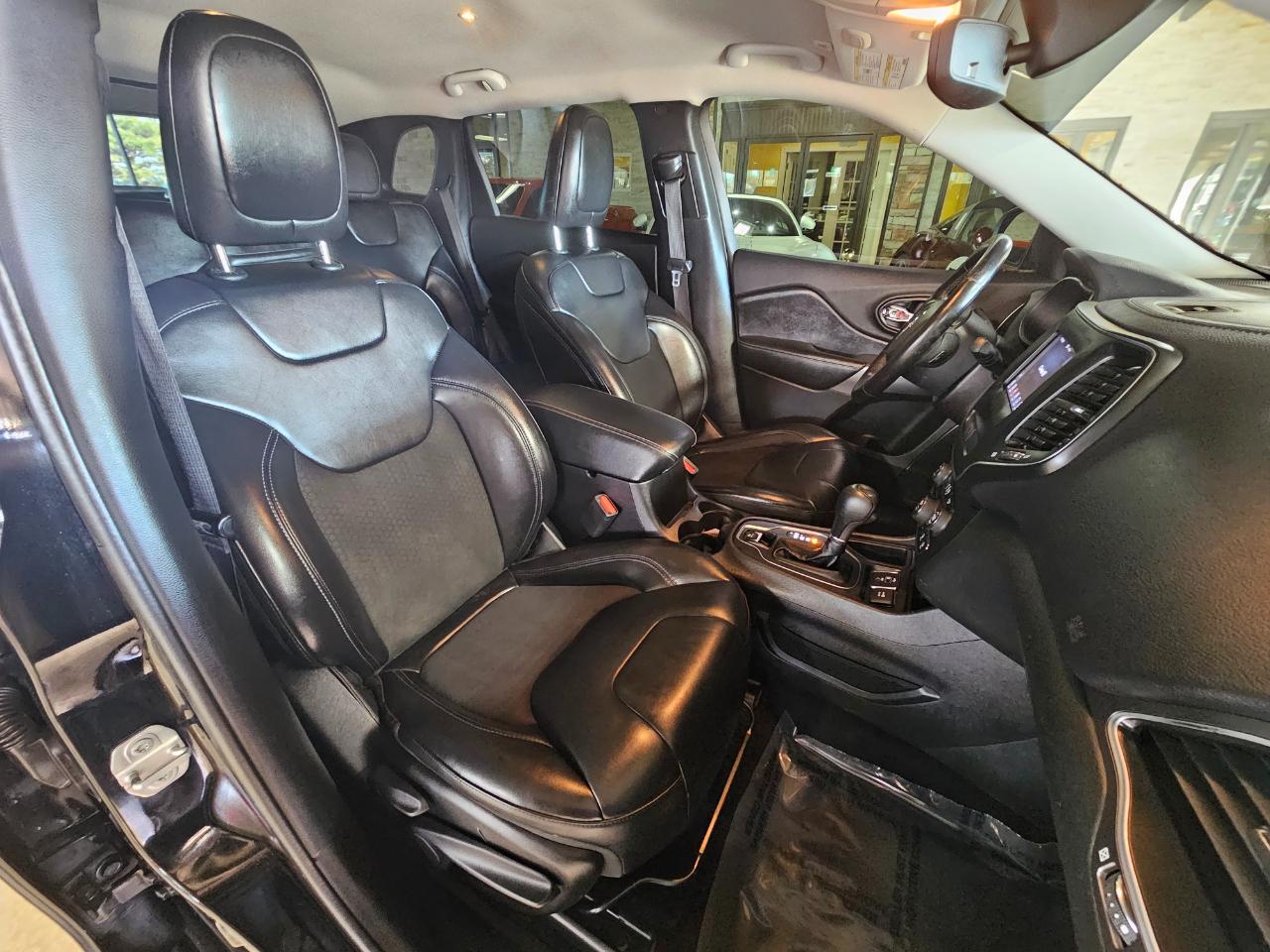 Jeep Cherokee Latitude Plus FWD 2019