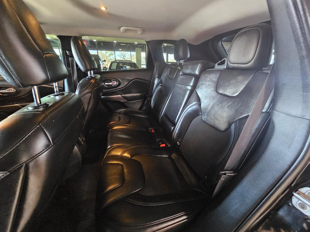 Jeep Cherokee Latitude Plus FWD 2019