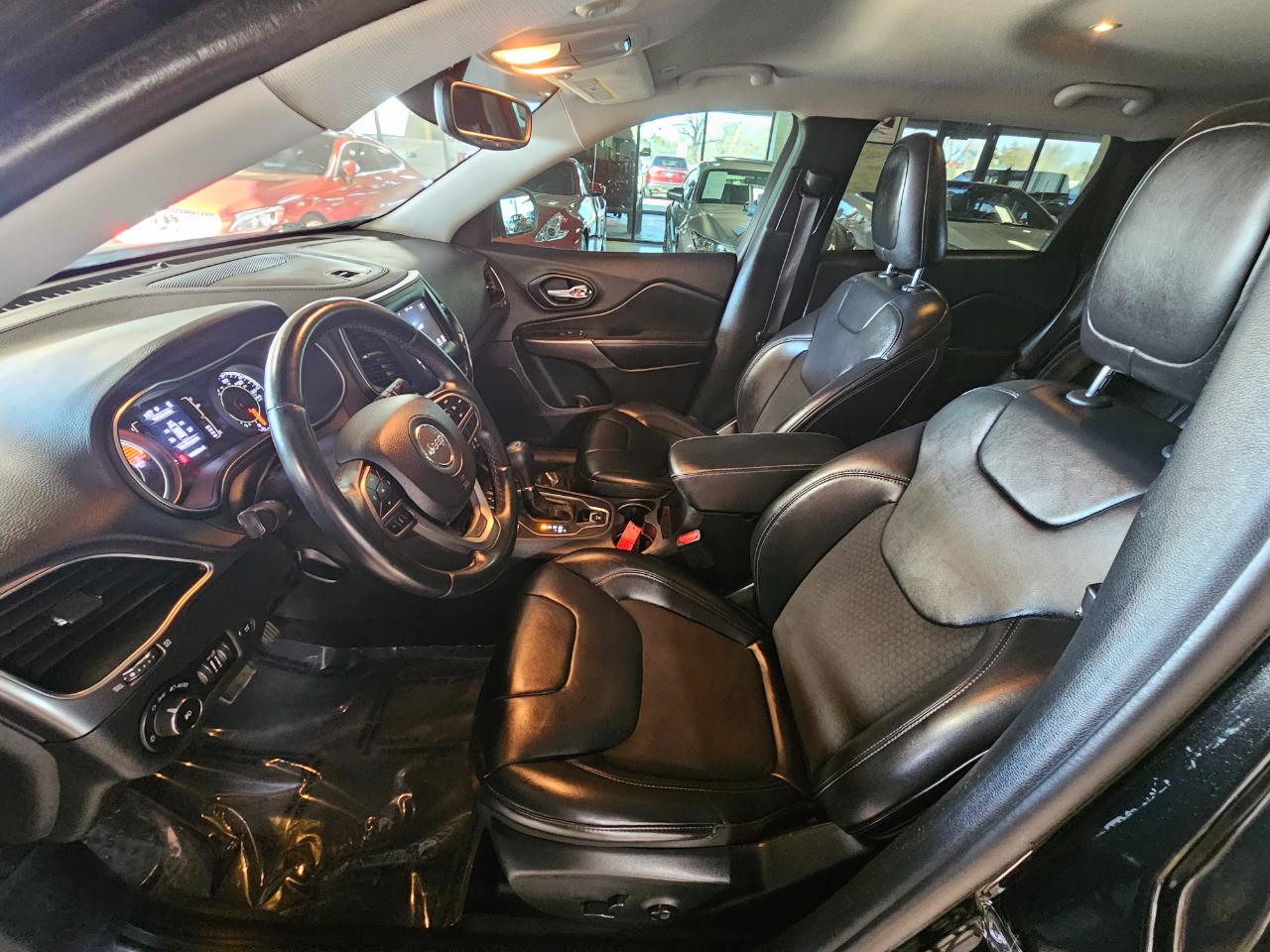 Jeep Cherokee Latitude Plus FWD 2019