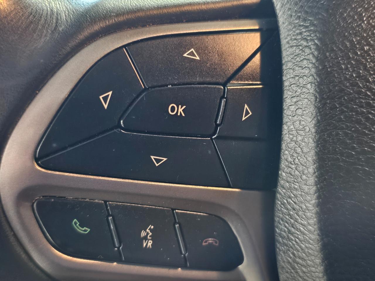 Jeep Cherokee Latitude Plus FWD 2019