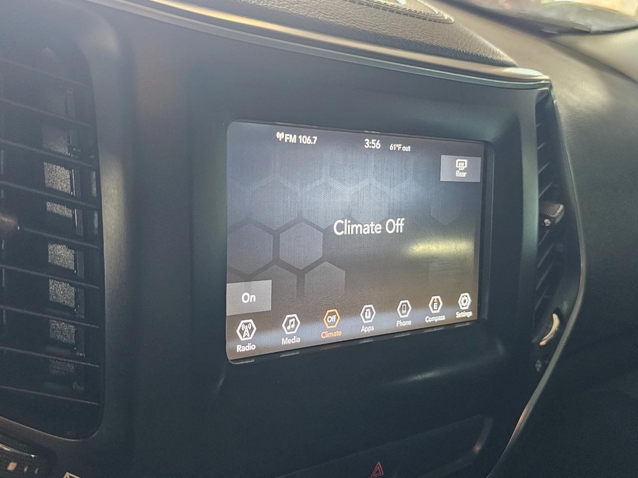 Jeep Cherokee Latitude Plus FWD 2019