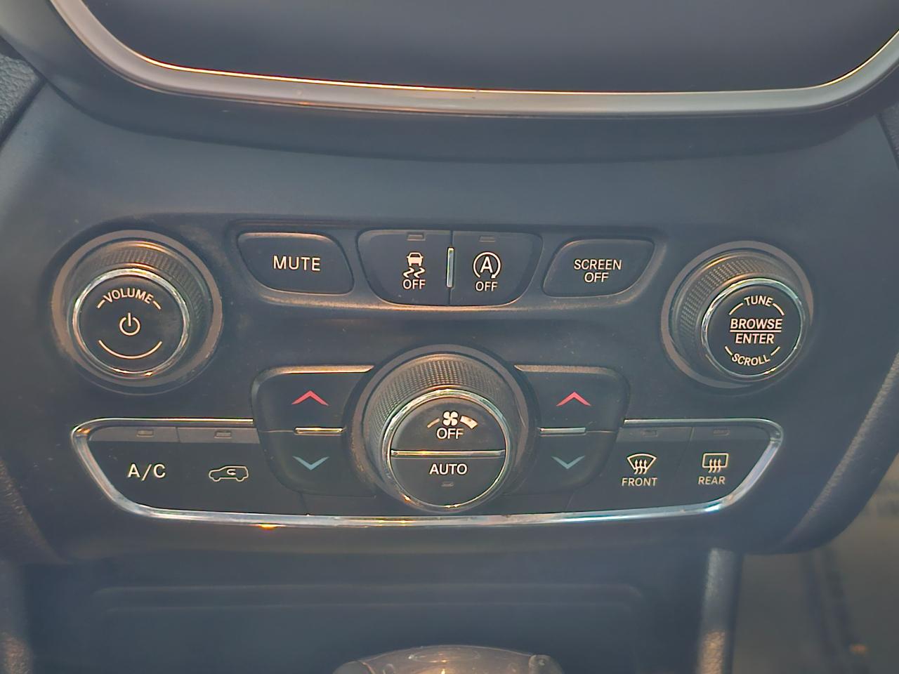 Jeep Cherokee Latitude Plus FWD 2019