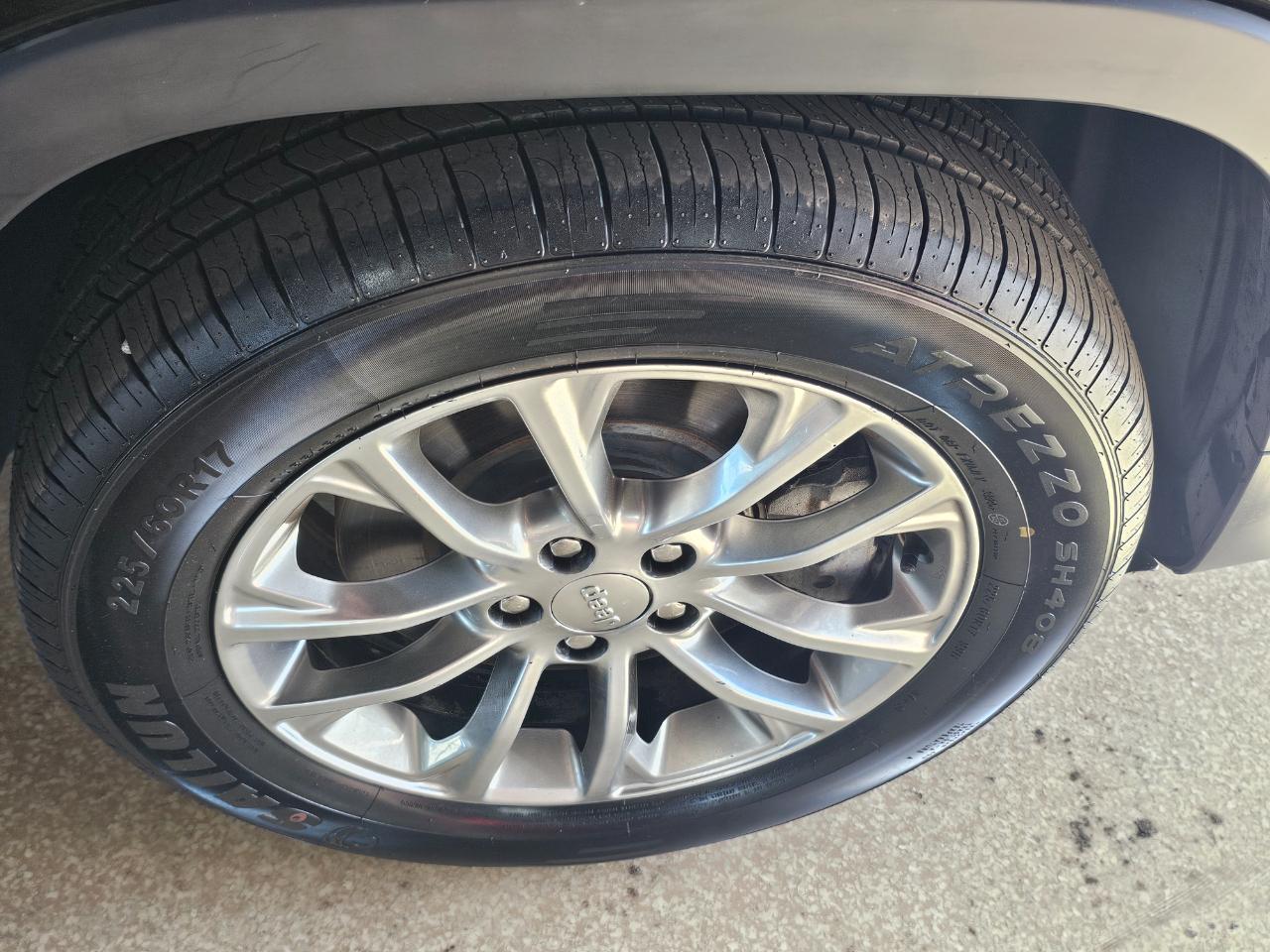 Jeep Cherokee Latitude Plus FWD 2019