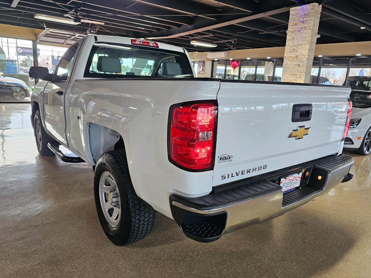 Chevrolet Silverado 1500 2WD Reg Cab 119.0" Work Truck w/1WT 2014