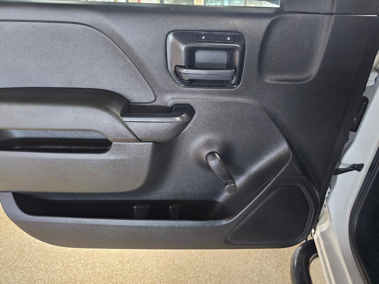 Chevrolet Silverado 1500 2WD Reg Cab 119.0" Work Truck w/1WT 2014