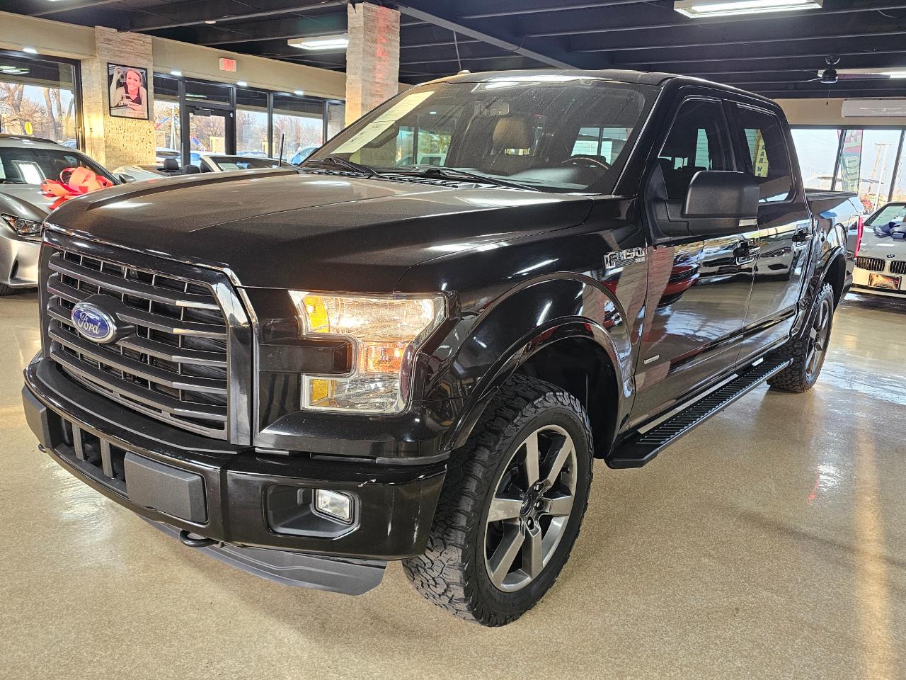 Ford F-150 4WD SuperCrew 145" XLT 2016