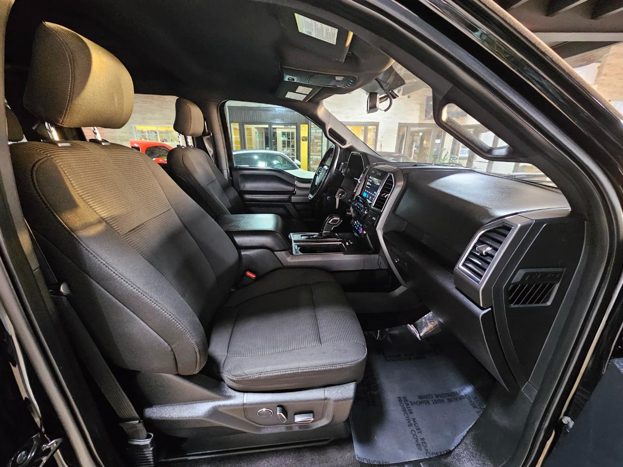 Ford F-150 4WD SuperCrew 145" XLT 2016