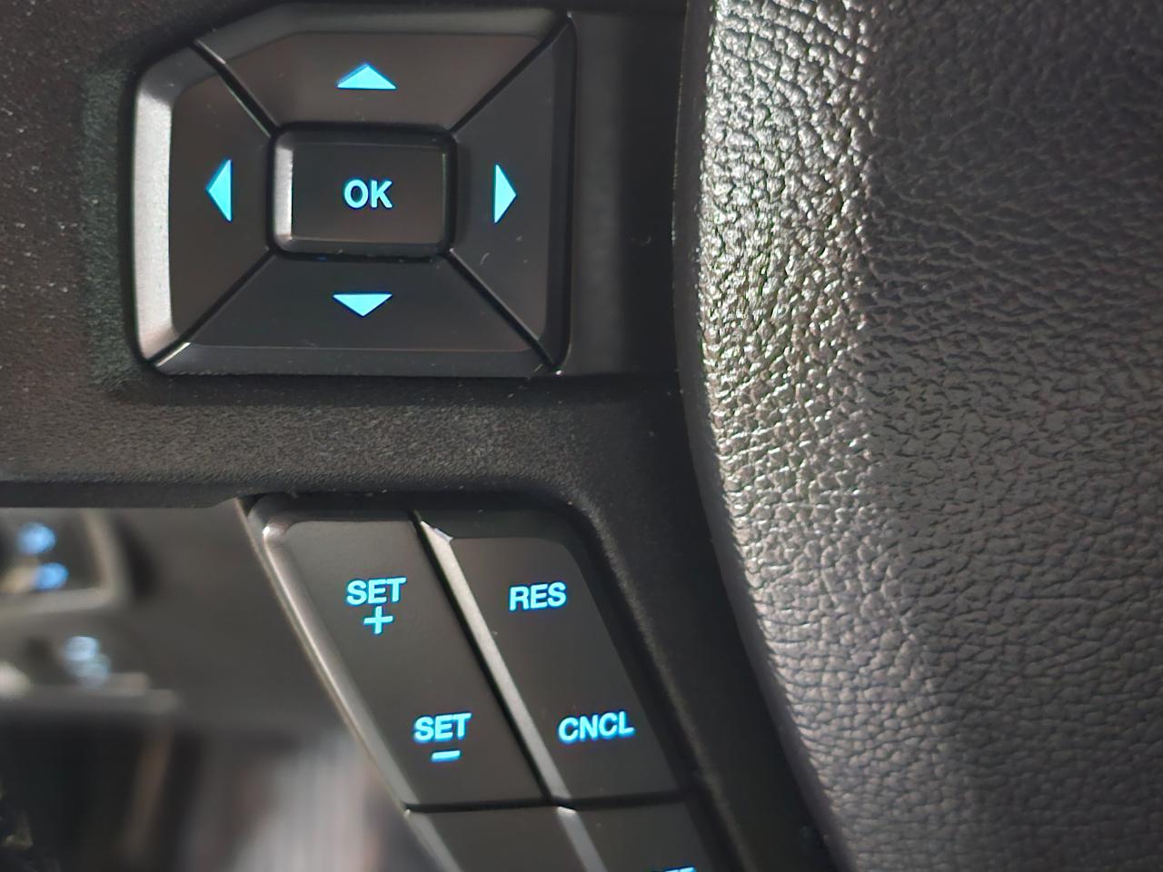 Ford F-150 4WD SuperCrew 145" XLT 2016