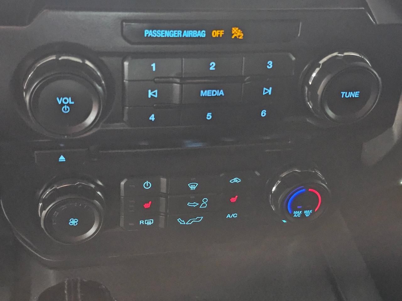 Ford F-150 4WD SuperCrew 145" XLT 2016