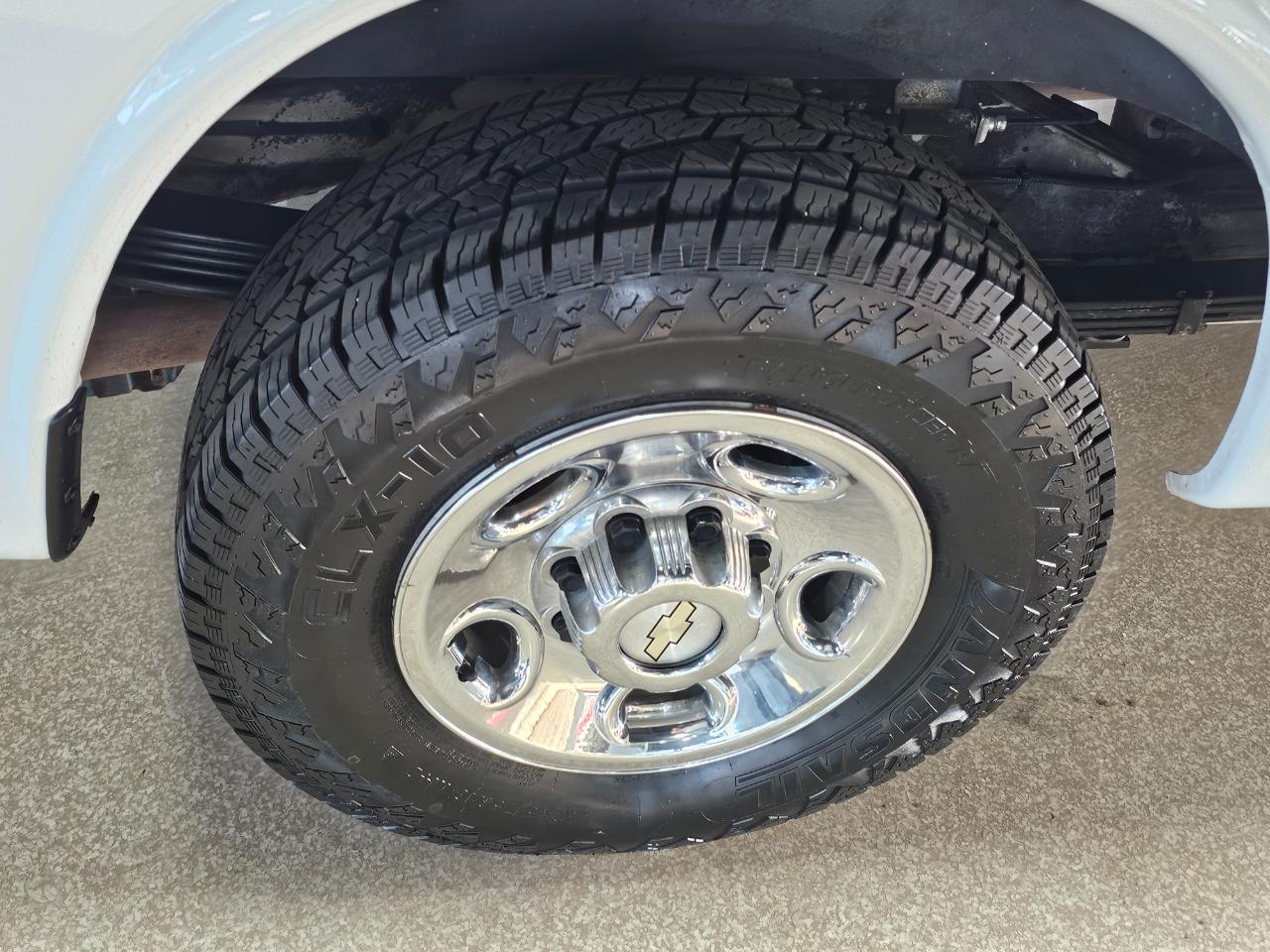 Chevrolet Express Passenger RWD 3500 155" LT w/1LT 2016