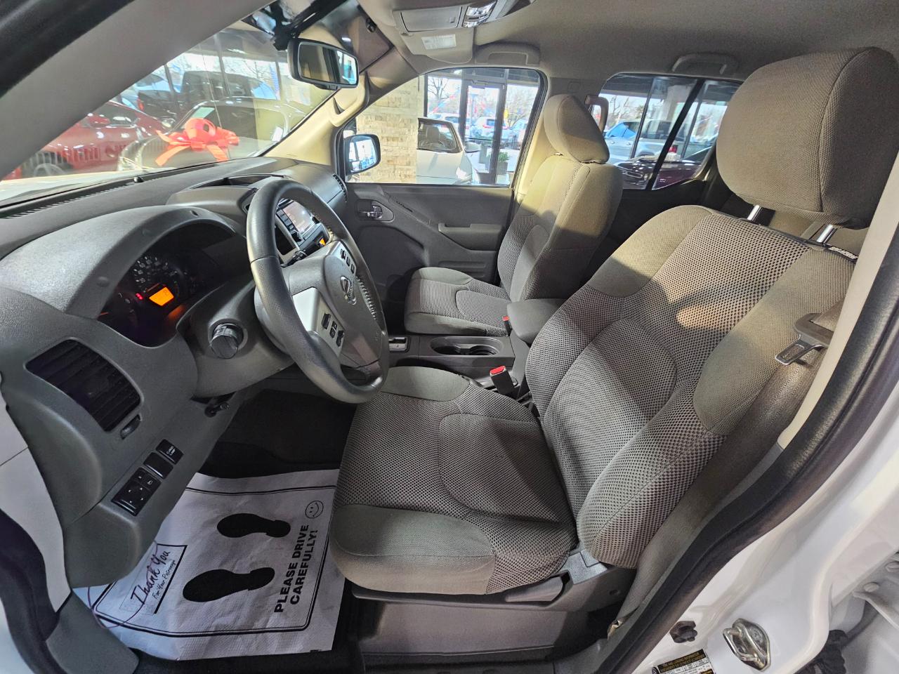 Nissan Frontier Crew Cab 4x2 SV V6 Auto 2018