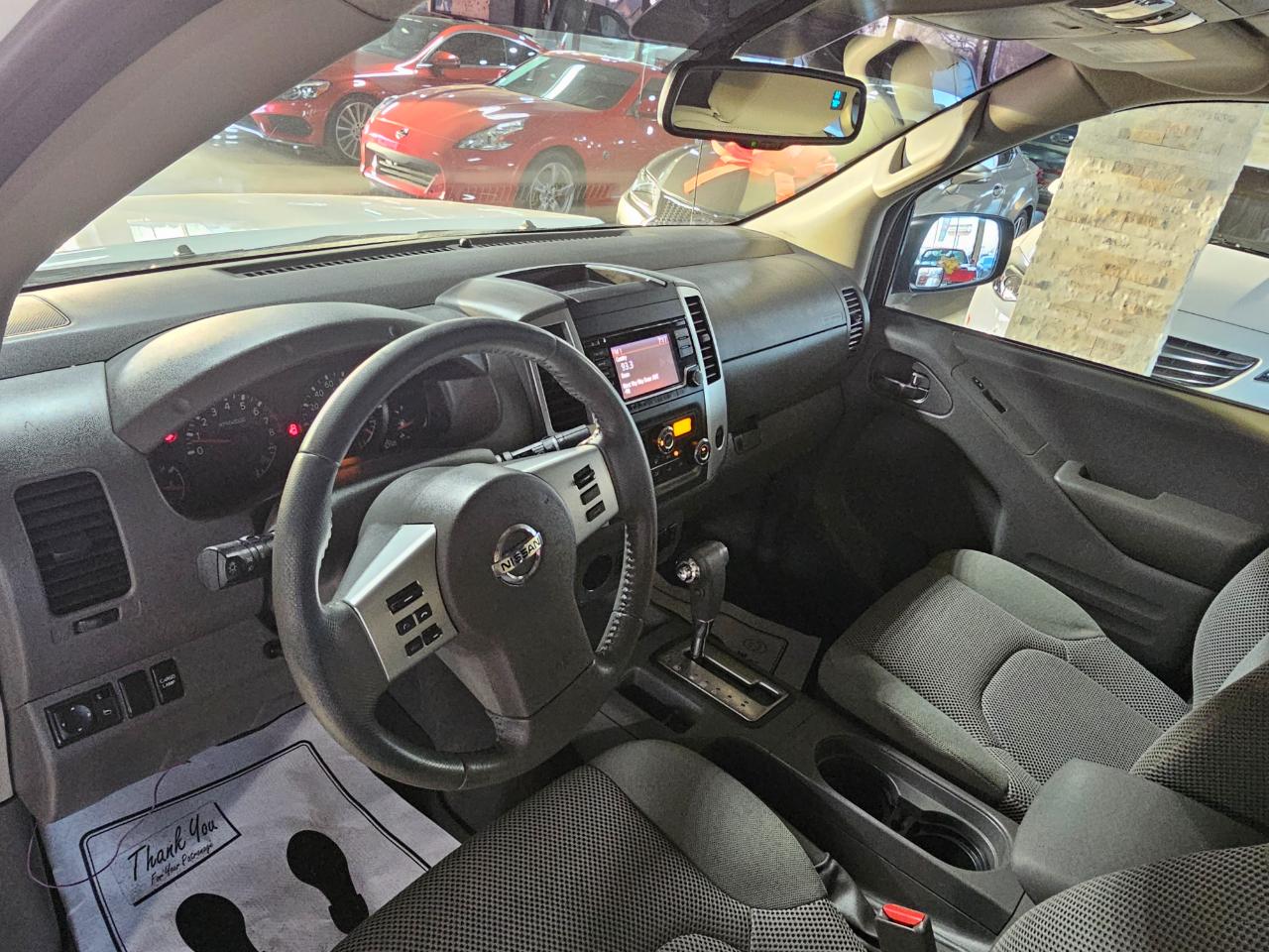 Nissan Frontier Crew Cab 4x2 SV V6 Auto 2018