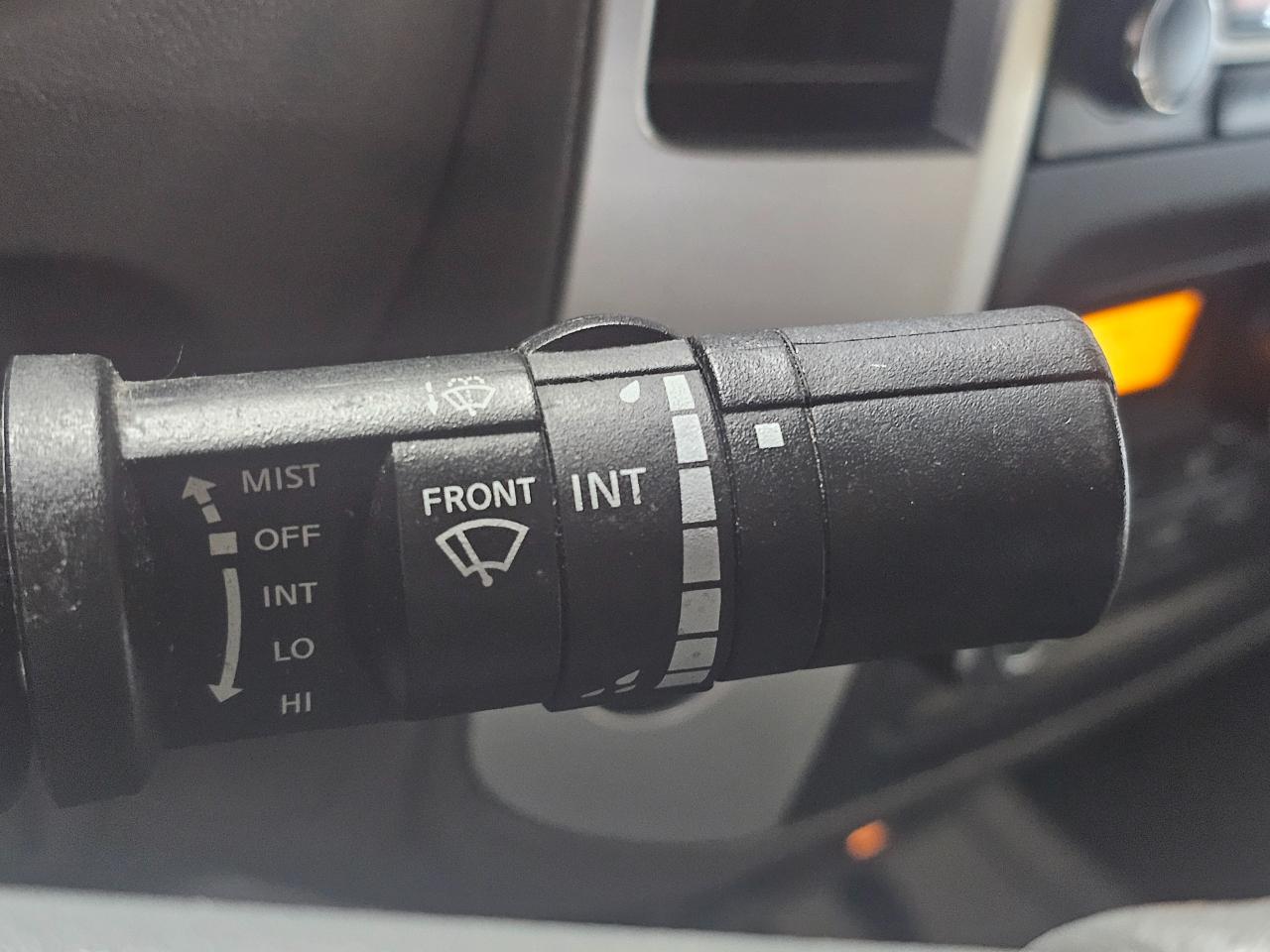 Nissan Frontier Crew Cab 4x2 SV V6 Auto 2018