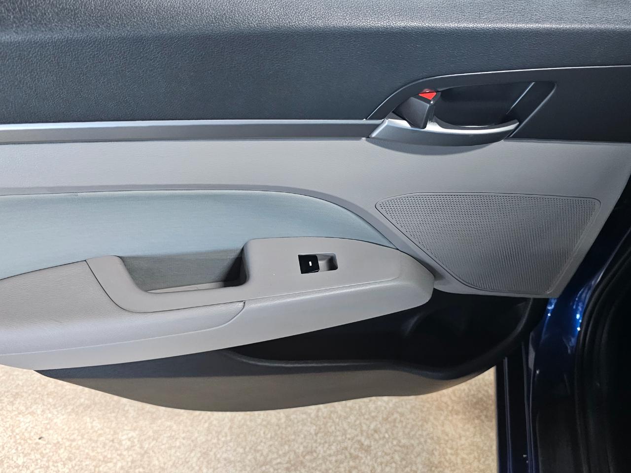 Hyundai Elantra SEL 2.0L Auto SULEV (Alabama) 2018